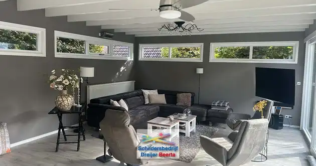 Spuiten van deuren en kozijnen + sauswerk - Schildersbedrijf Dreijer Beerta