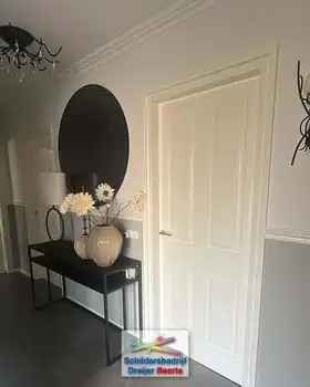 Spuiten van deuren en kozijnen + sauswerk Schildersbedrijf Dreijer Beerta